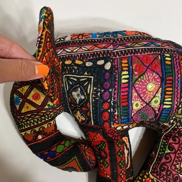 Vintage Indian Hand Embroidered Mirrored Banjara Elephant Pillow - Picture 12 of 16